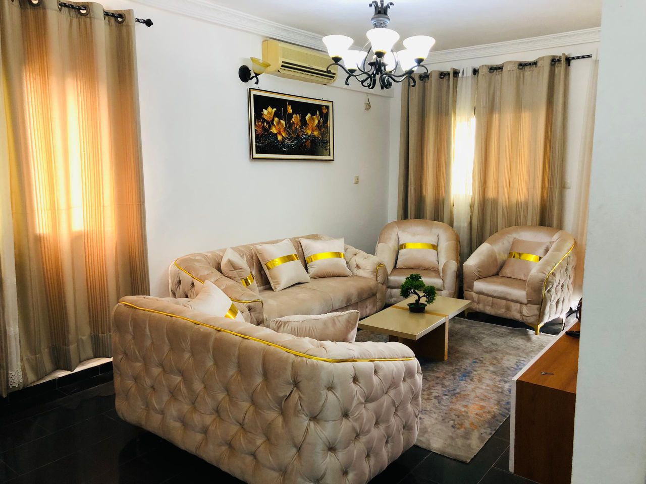 Property Gallery Image 24
